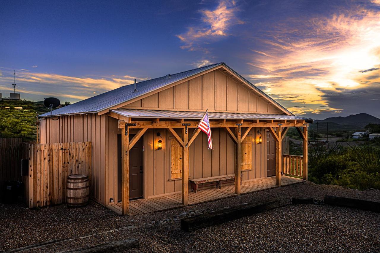 Miners Cabins #1 - Two Double Beds And Private Balcony Tombstone Bagian luar foto