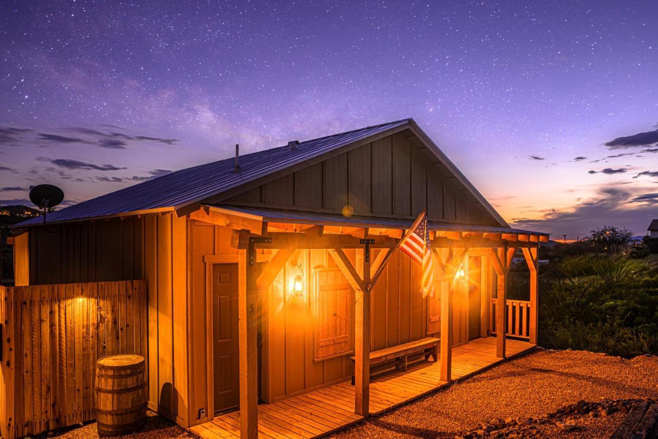 Miners Cabins #1 - Two Double Beds And Private Balcony Tombstone Bagian luar foto